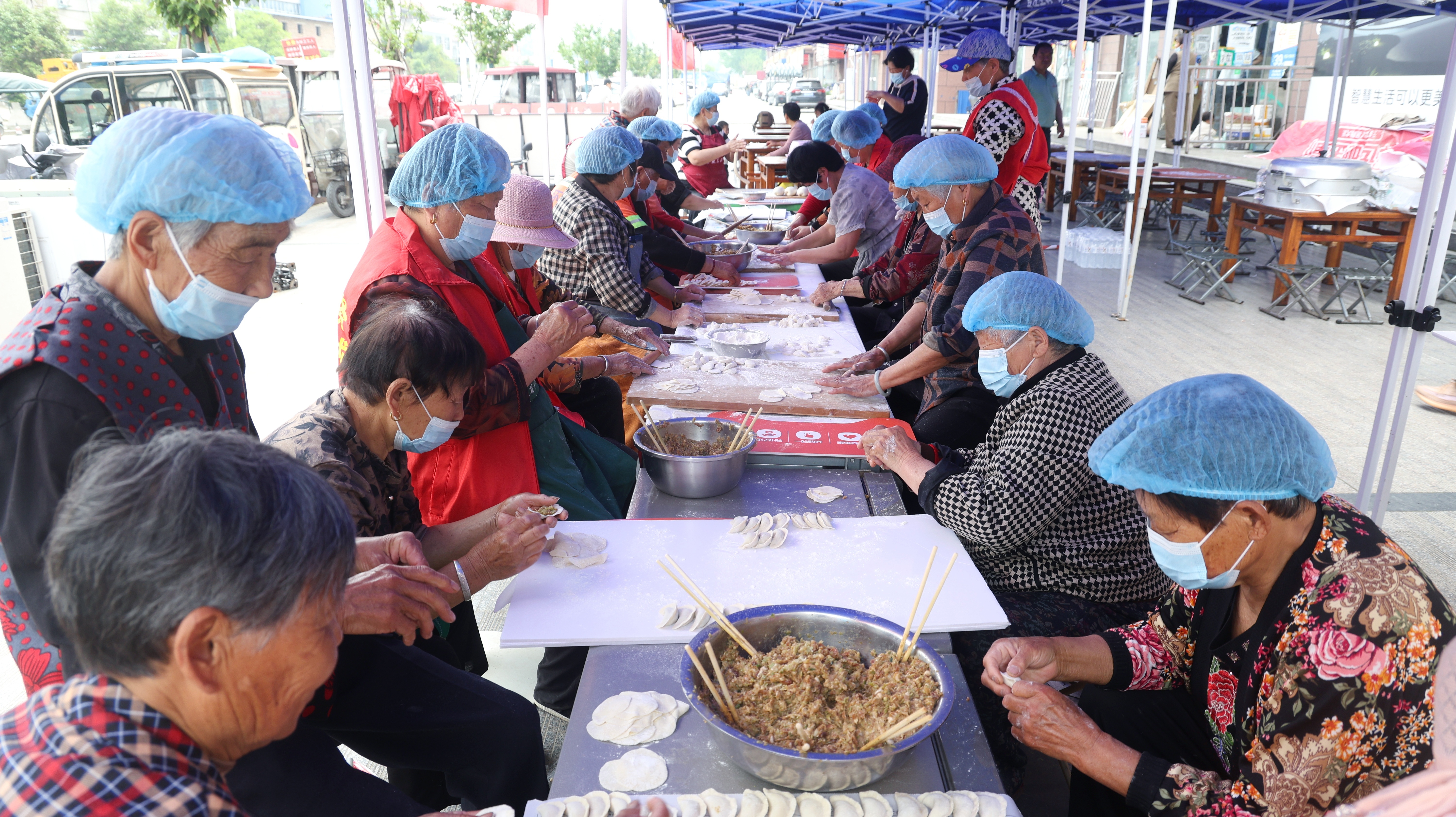 柘城县:饺香漫社区 孝善暖人心