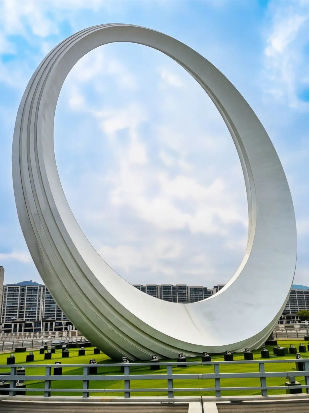 生命之环（地标）.jpg