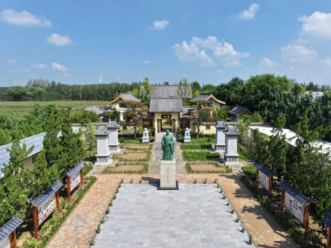 我自这里去，也自这里回！临济义玄禅师铜像安奉草寺记