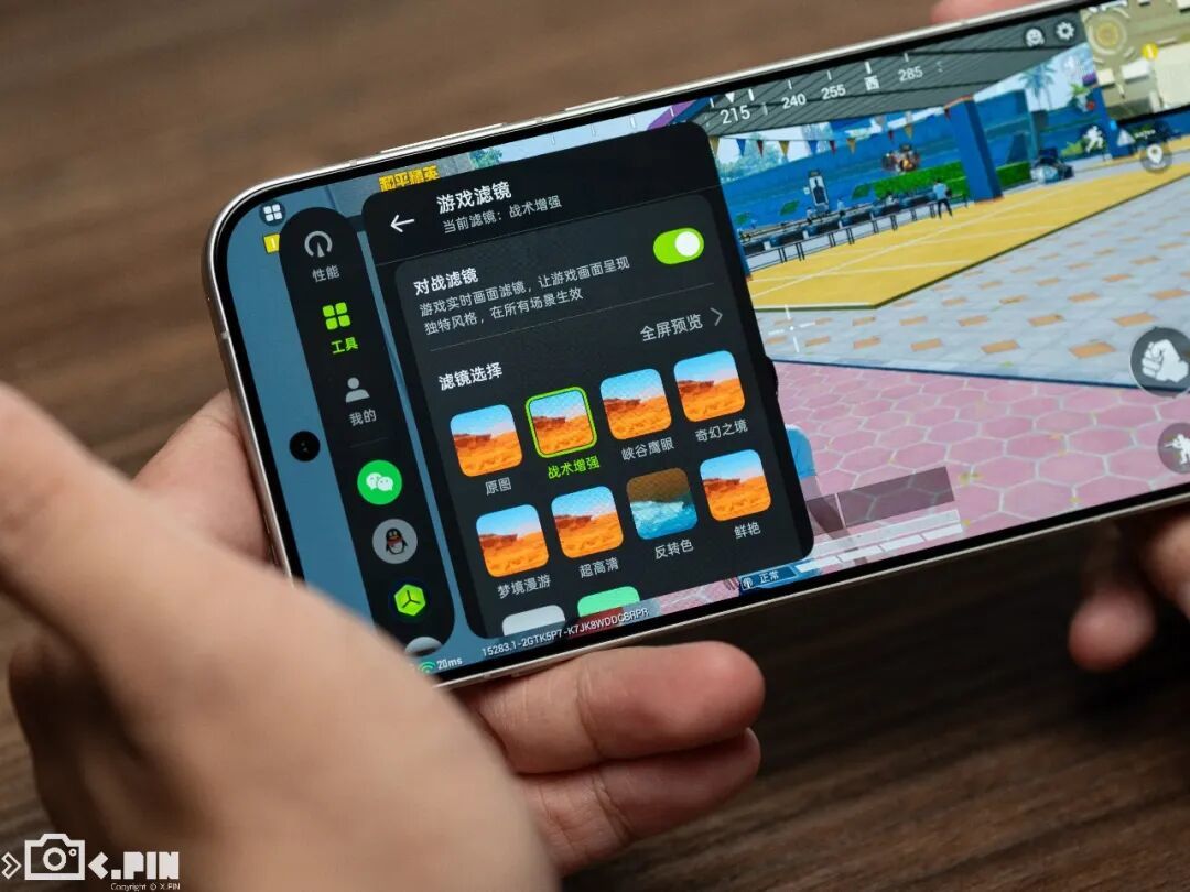 手柄一插风扇一吸,一加造了台能打电话的“掌机”