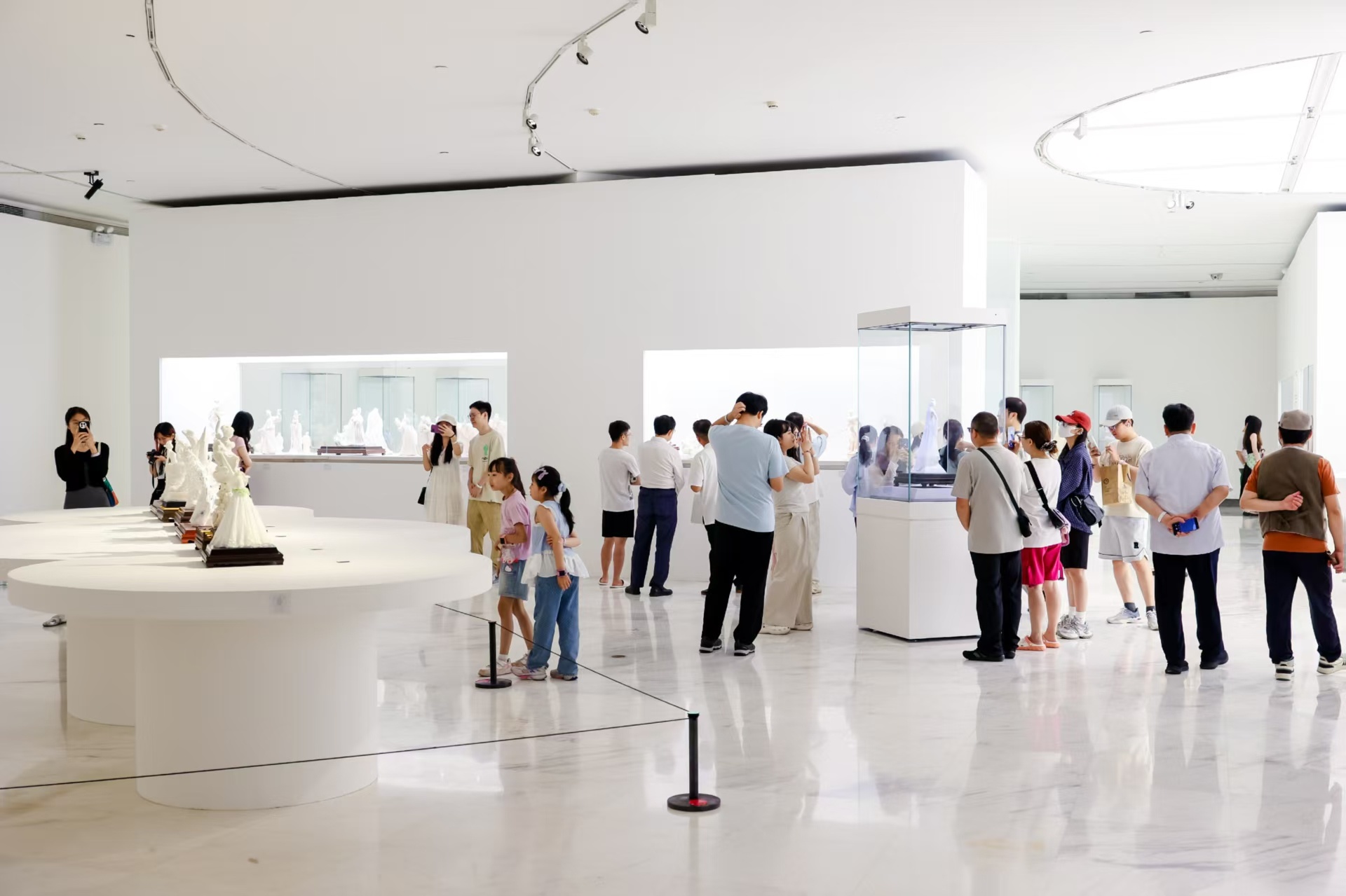 穿越古今的东方美学之旅！非&middot;常白——“中国白 德化瓷”美学大展在关山月美术馆展出