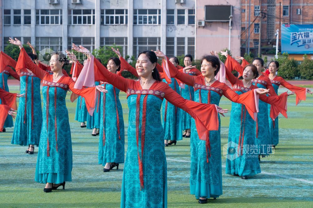 江西金溪：公益展演迎“五一”（图）