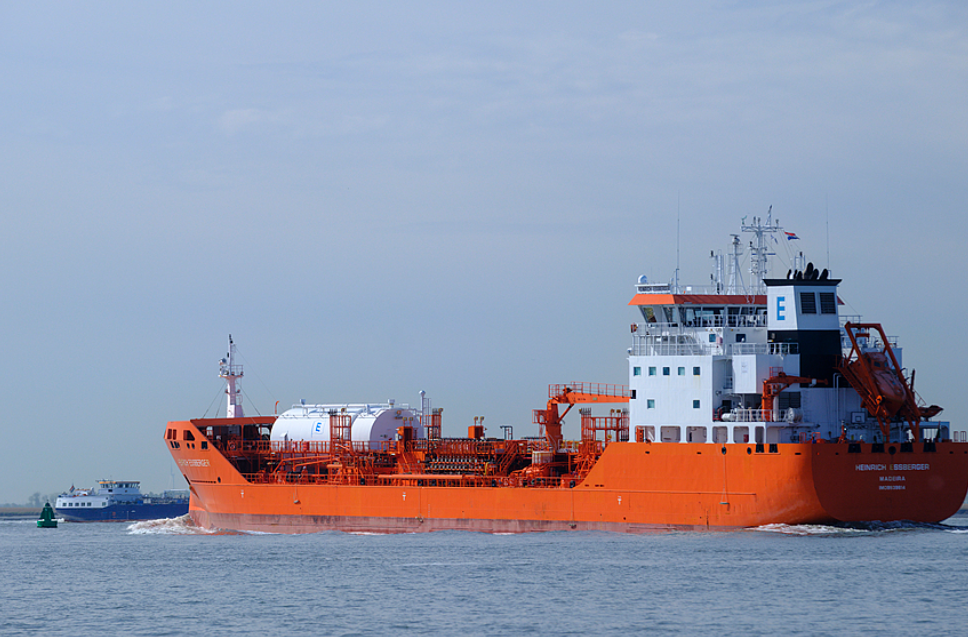 油市平稳只是假象？小摩：市场低估了供需缺口 油价或将继续飙升