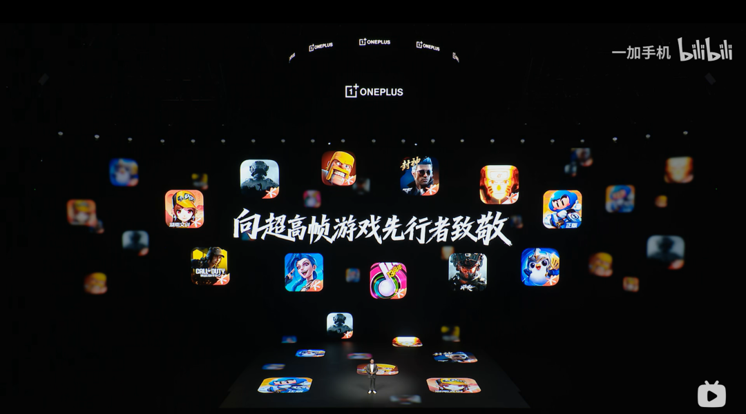手柄一插风扇一吸,一加造了台能打电话的“掌机”