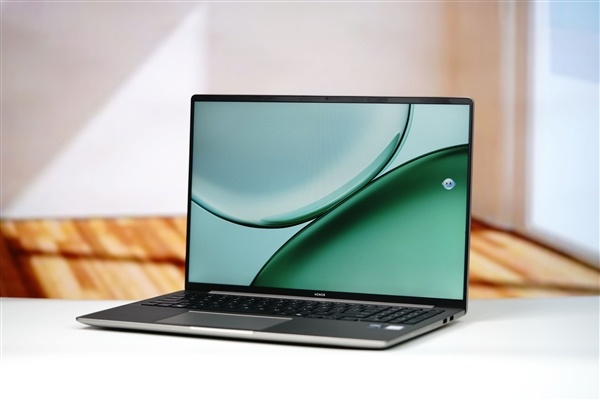 全球首获SGS六年耐用认证!荣耀X16 Plus 2026图赏
