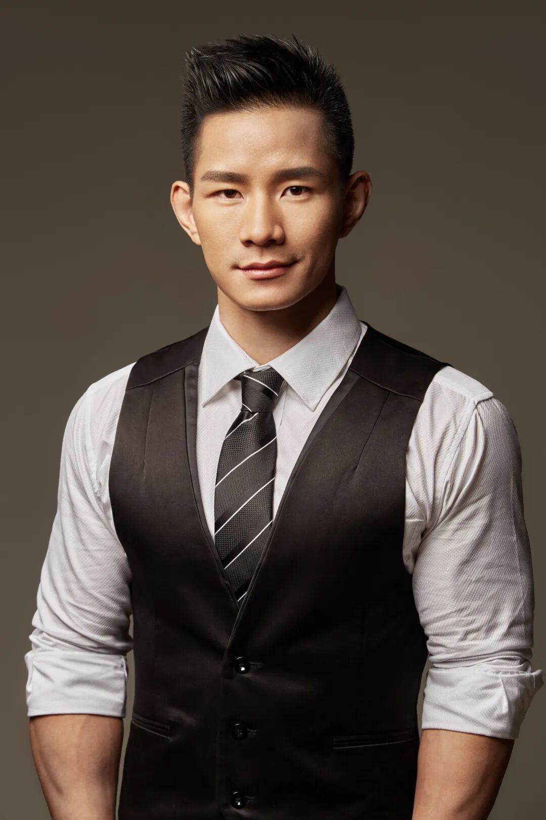 抖音粉丝突破1000万！“中华虎”杨建平领跑中国格斗新征程(图6)