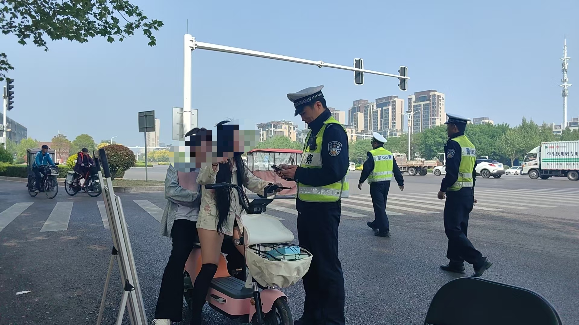 商丘市公安局交管支队提前部署“五一”假期交通安保工作