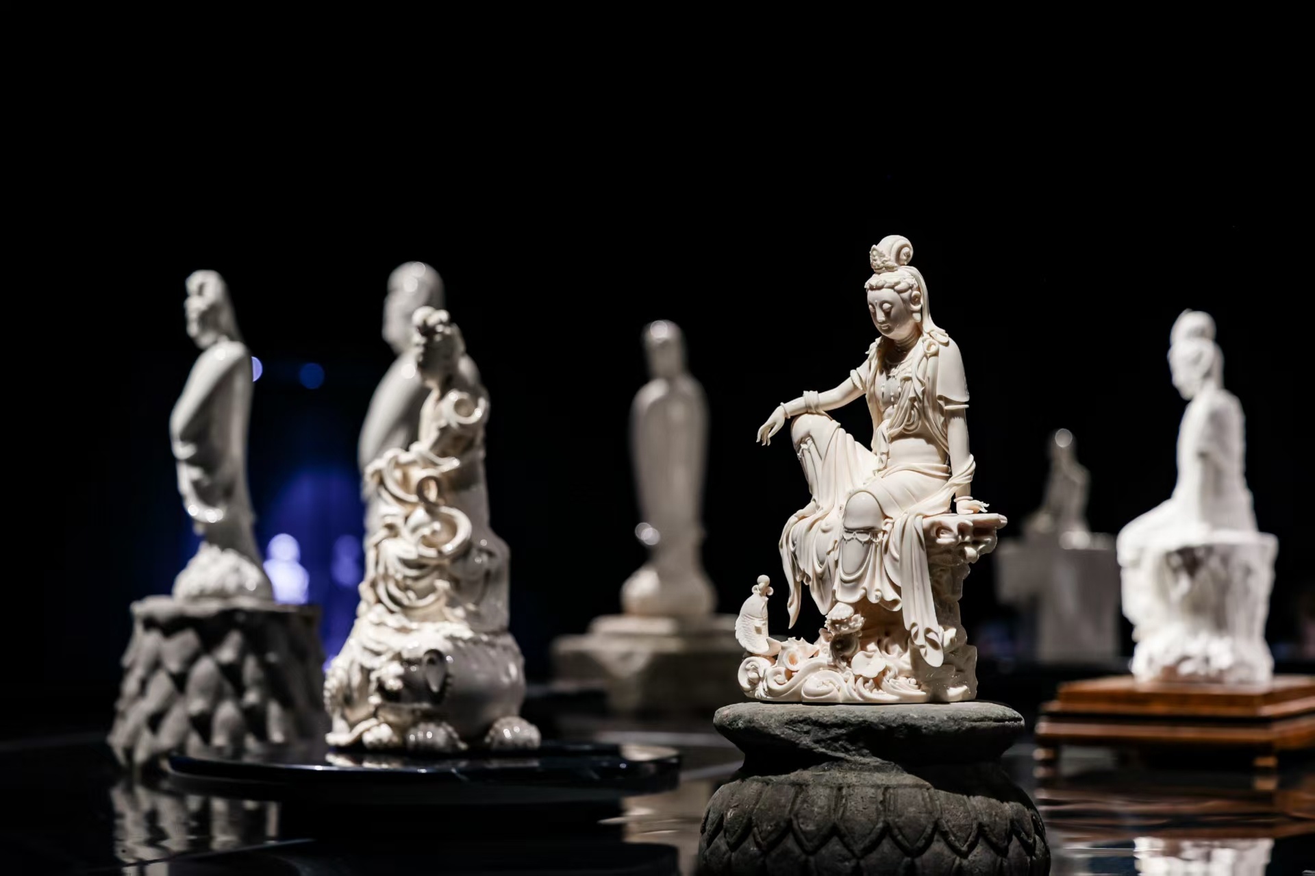 穿越古今的东方美学之旅！非&middot;常白——“中国白 德化瓷”美学大展在关山月美术馆展出