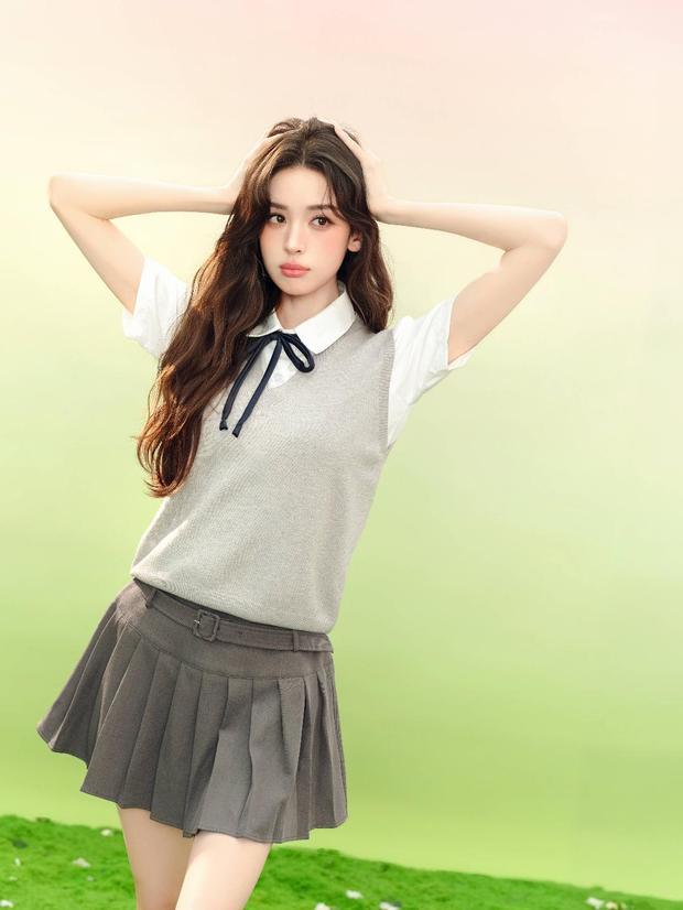 娜扎少女感十足。