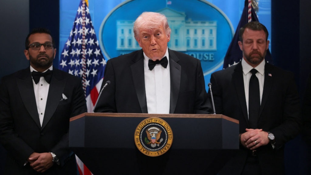 完整视频：特朗普就白宫记协晚宴枪击事件召开记者会