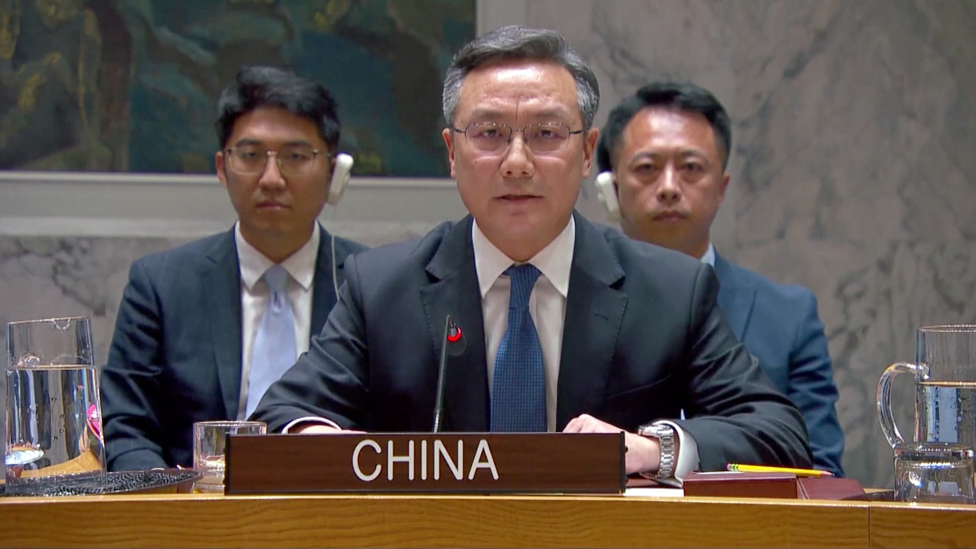 日方“颠倒黑白”妄议东海南海局势！中国代表安理会严厉驳斥并发出警告