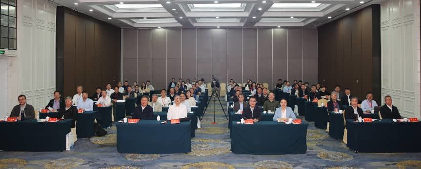 加快构建中国特色哲学自主知识体系理论研讨会在齐鲁工大（省科学院）举办