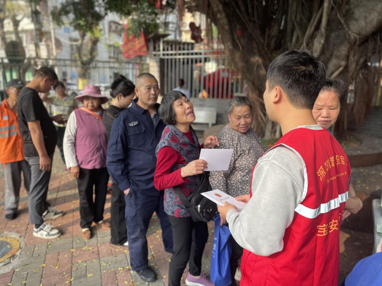长者踊跃提问