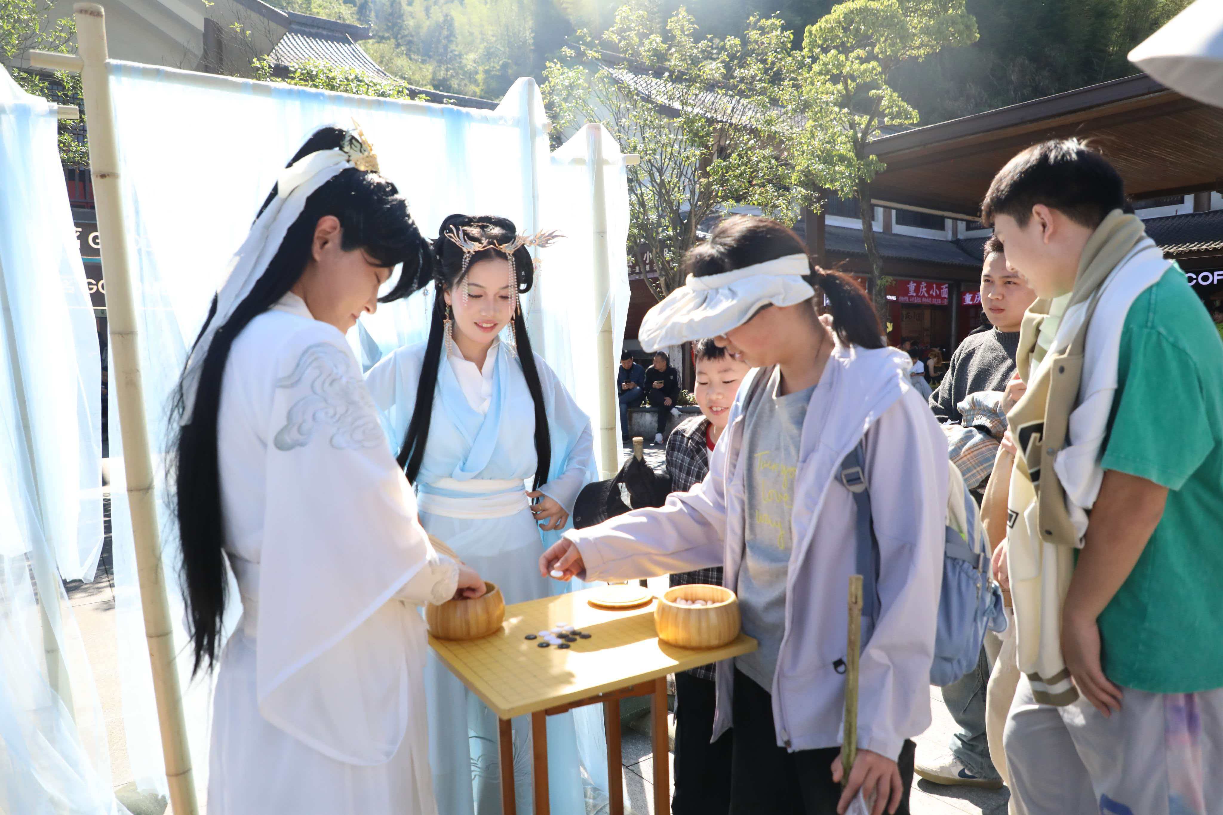 萍乡武功山“五一”火爆出圈：人气旺、活动丰、服务优、秩序好