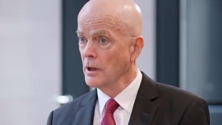美资深外交官预测：特朗普访华会不会延期？来了谈什么？