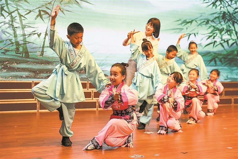戏曲进校园