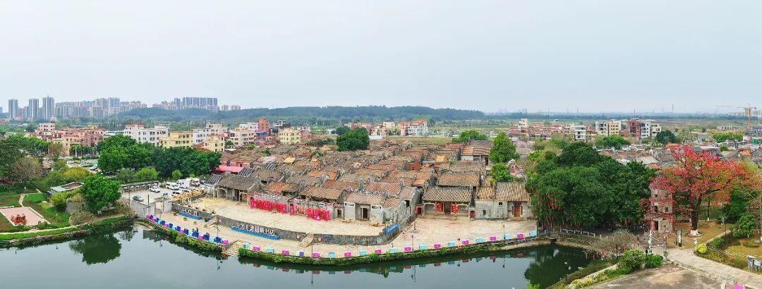 图为：大旗头古村