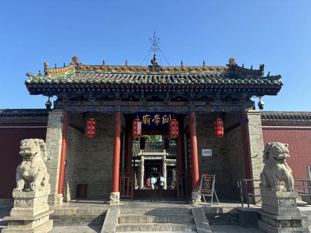 大门口.jpg