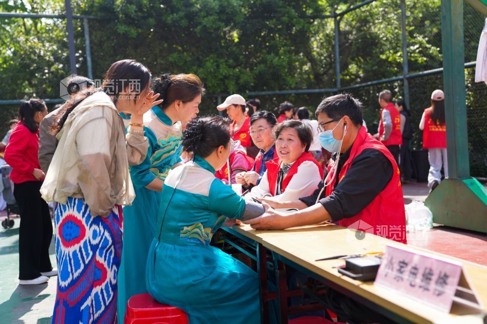 江西新余：“睦邻节”促和谐（图）