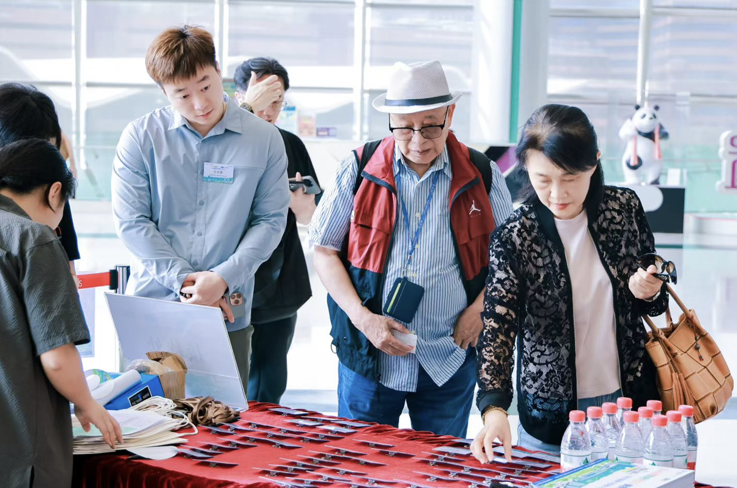 龙华区文旅推介会在港举行：搭建深港文旅新平台 促商融合再添新纽带