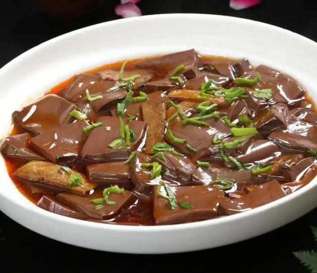 吃猪血后大便发黑，是肺在排毒？还是胃在排毒？医生告诉你真相