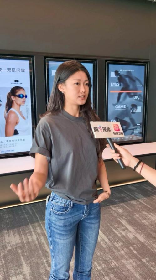 Amber Ding接受专访