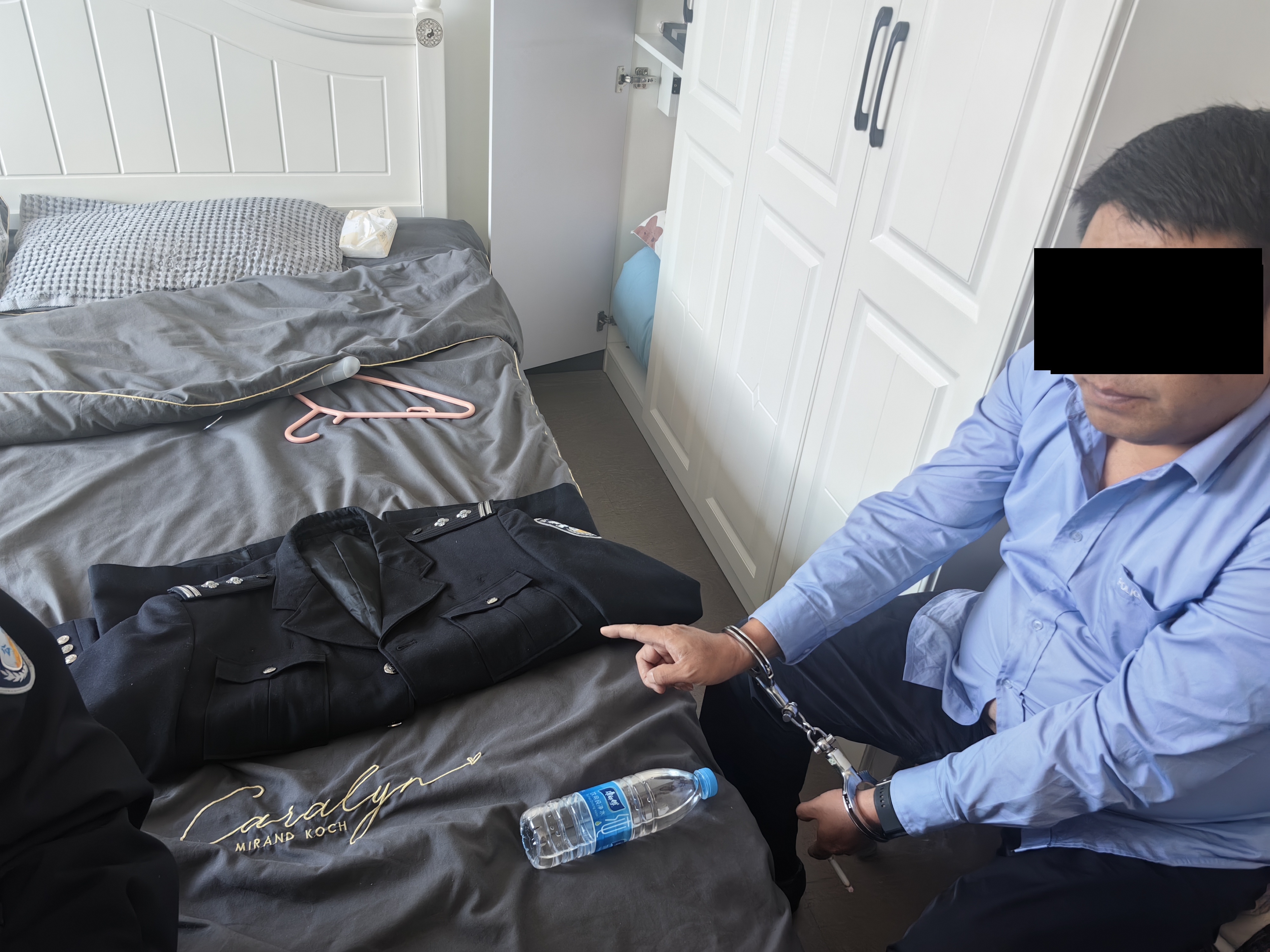 嫌疑人现场指认