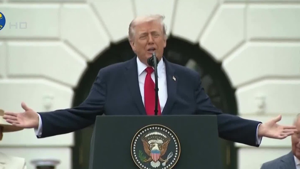 特朗普：伊朗称处于“崩溃状态”