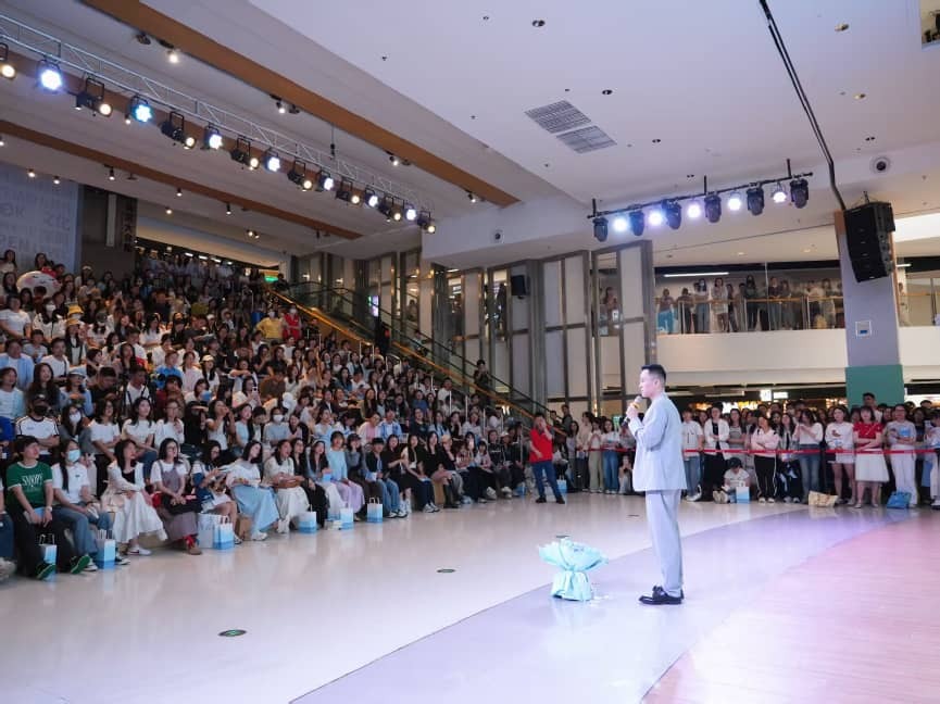 全国新书首发中心重磅首发刘同全新长篇小说《早上好，岛上好》：写给每一个“只是累了”的你