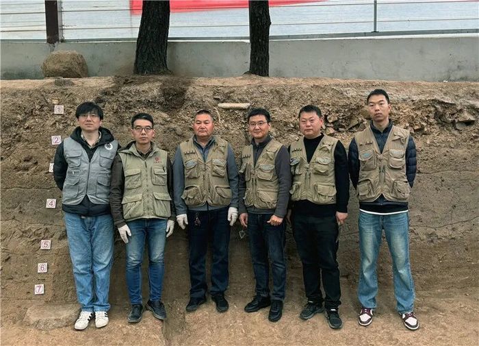秦始皇东巡遗存，秦帝国国家工程见证，山东琅琊台遗址入选2025年度全国十大考古新发现