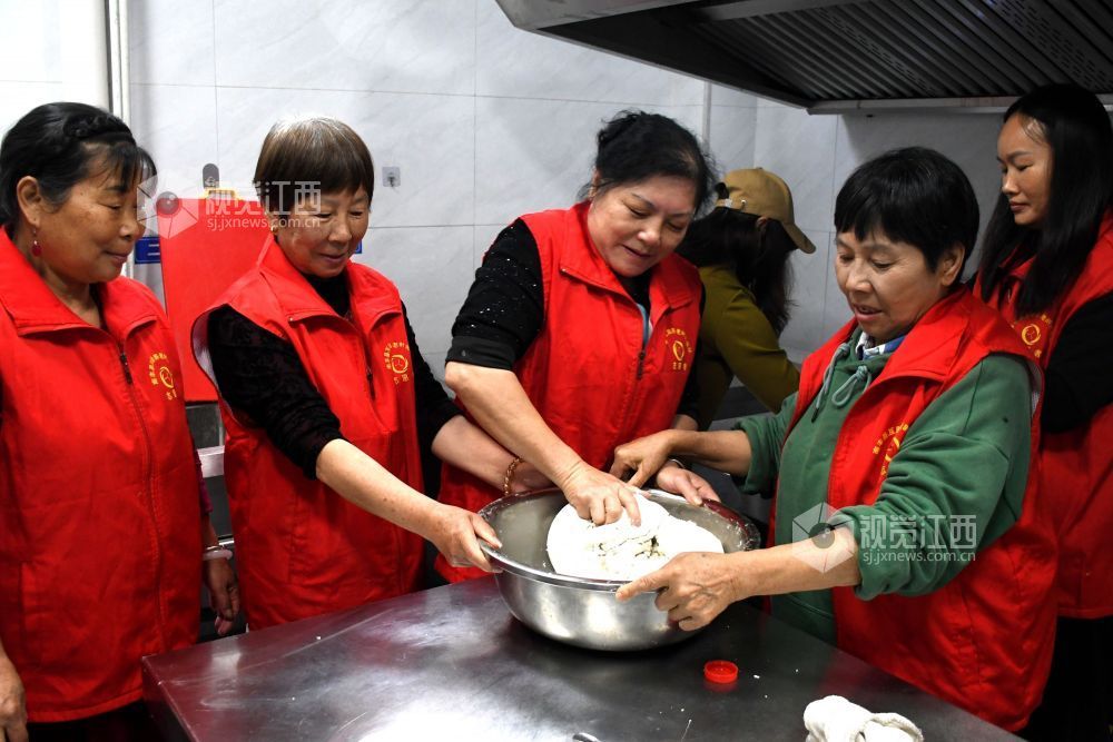 江西南丰：举办“母亲节”主题活动（图）