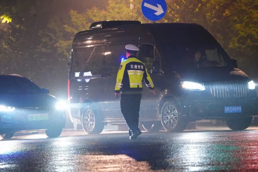 图片来源：泰州交警