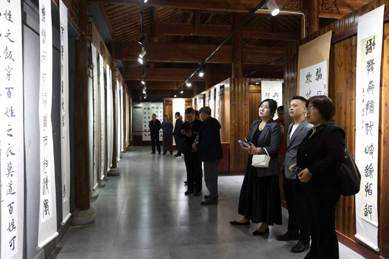 墨香引客来!“县衙古韵·楹墨飘香”浮梁古县衙楹联书法展举行