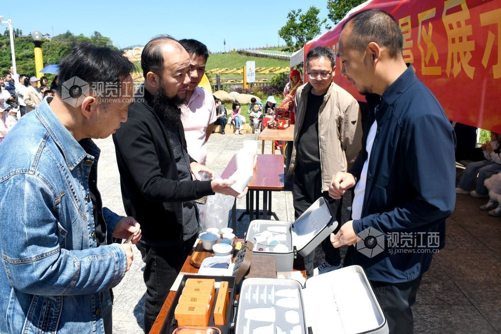 江西南丰：非遗焕新进景区（图）
