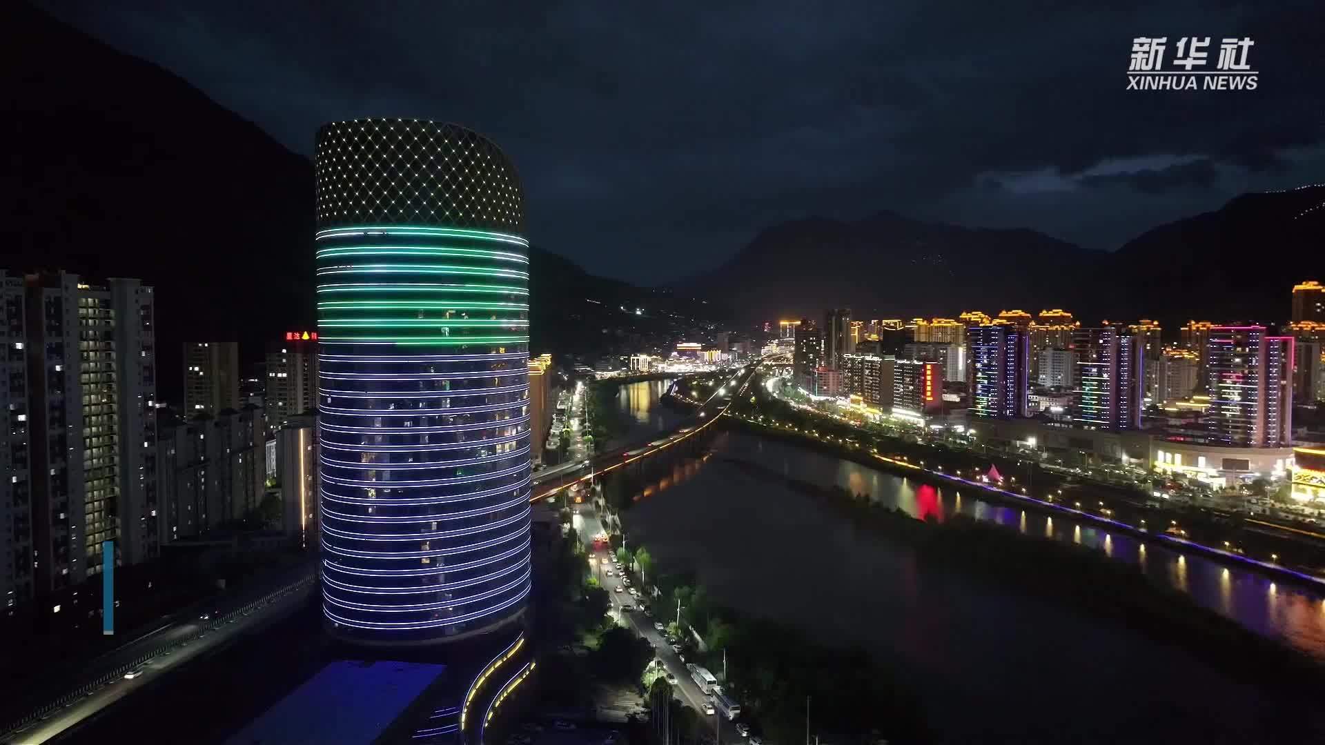 甘肃陇南：武都万象街“五一”假期精彩纷呈