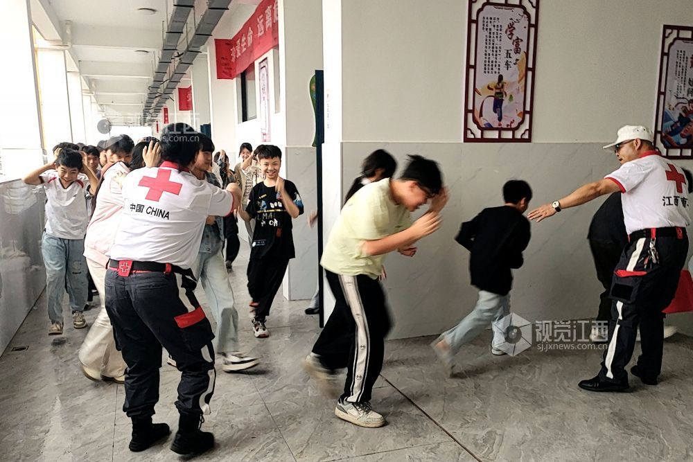 江西南丰：防灾减灾进校园（图）