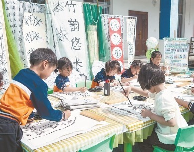 会昌县：竹韵润童心