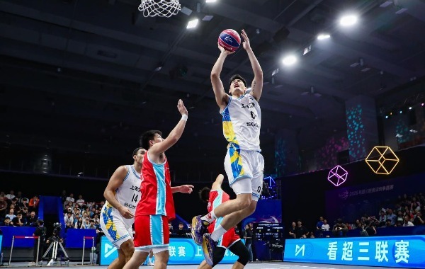超出众！2026年超三联赛深圳争霸赛在市体育中心正式开赛