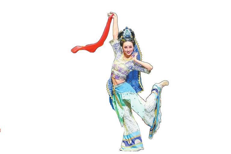 康琦在舞剧《丝路花雨》中饰演的“英娘”