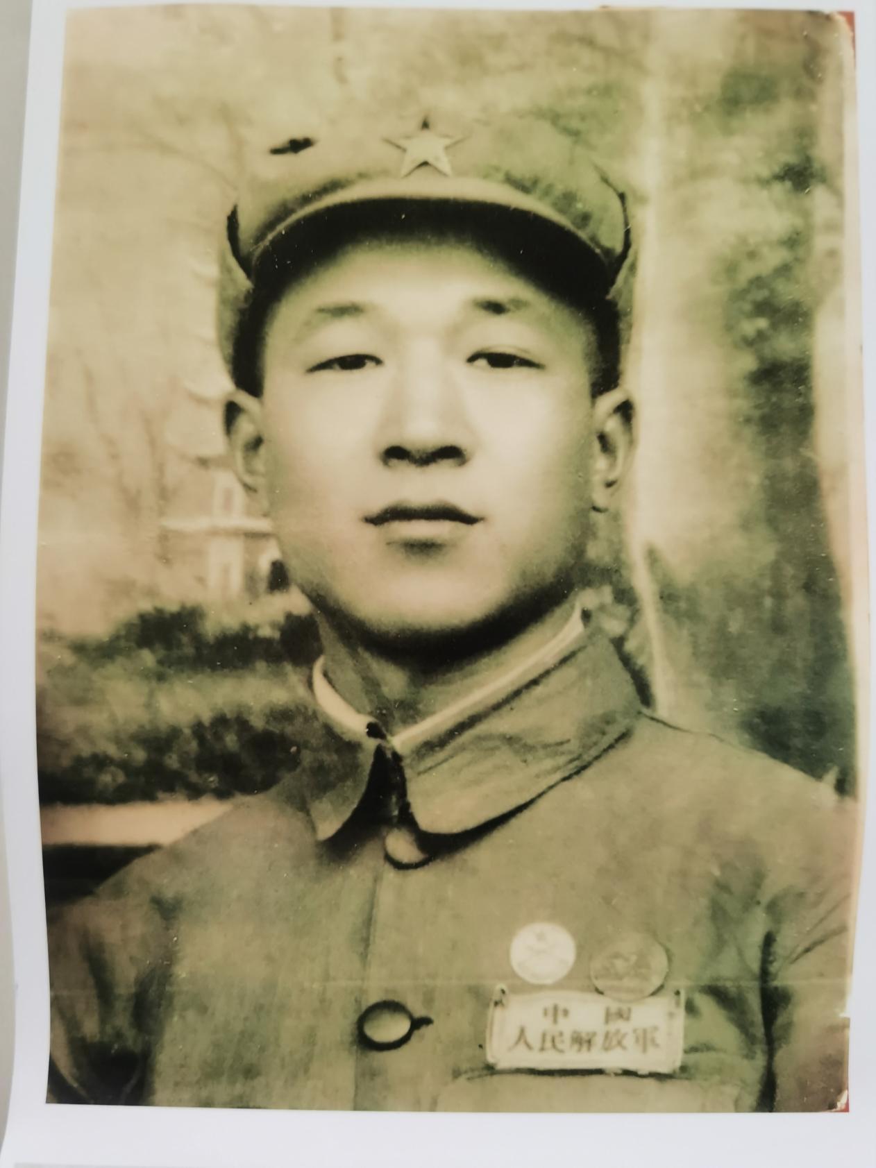 【图为李普孝】