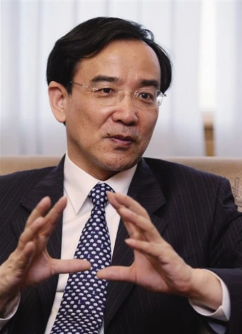 Chairman of the Jury: Ren Zhonglun
