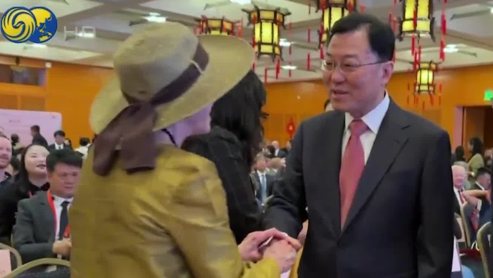 凤凰直击中国驻美大使馆开放日
