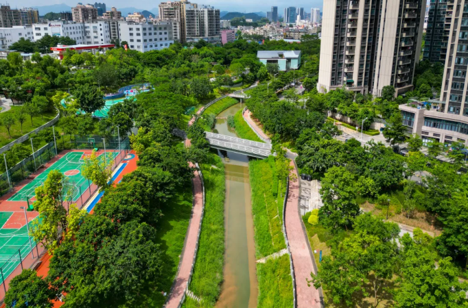 图 5 写就繁华城区诗情画卷的油松河碧道