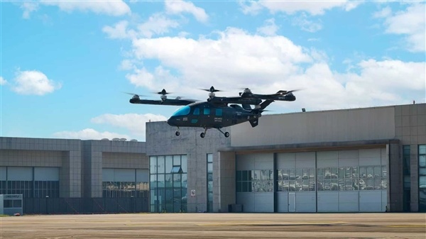 全球首款大型混动载客电动垂直起降飞行器！DF3000“游龙”首飞成功