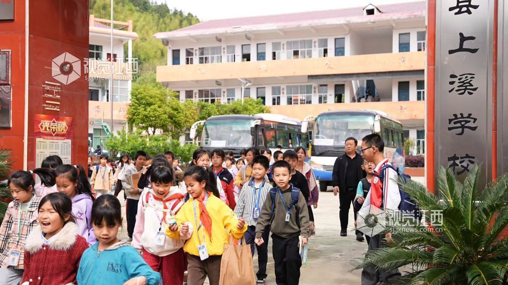 江西永丰：山区“上学专线” 温暖学子回家路（图）