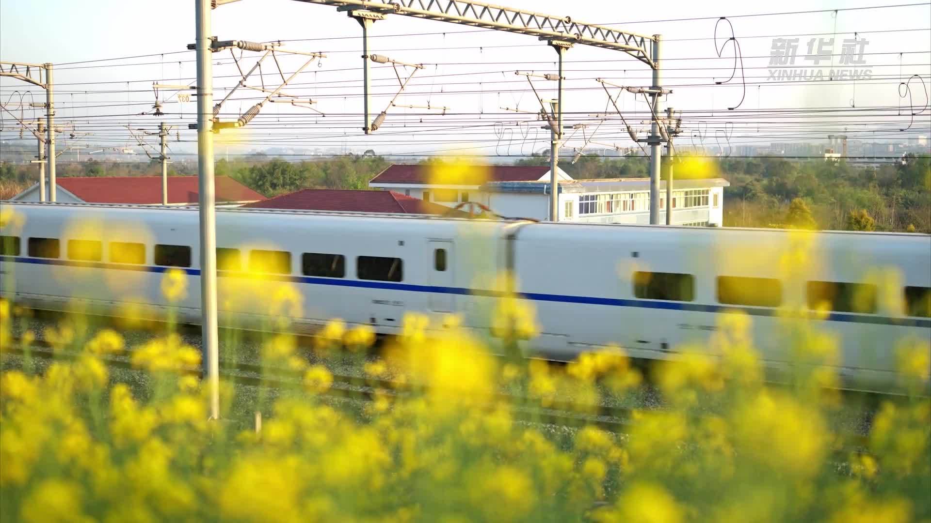 铁路“五一”假期运输旅客发送量突破1亿人次