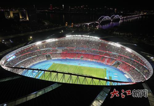南昌国际体育中心赛场 本报全媒体记者王祺摄