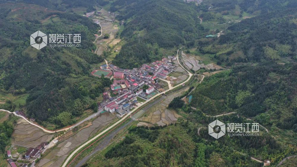 江西永丰：山区“上学专线” 温暖学子回家路（图）