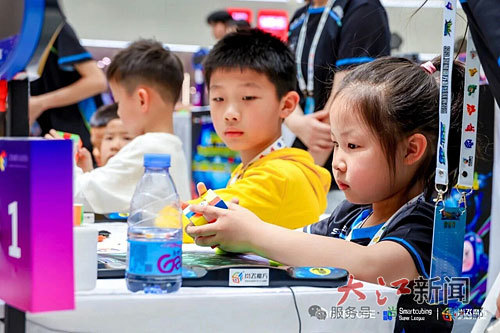 第六届南昌市青少年魔方公开赛暨SSL智能魔方超级联赛城市赛南昌站开赛