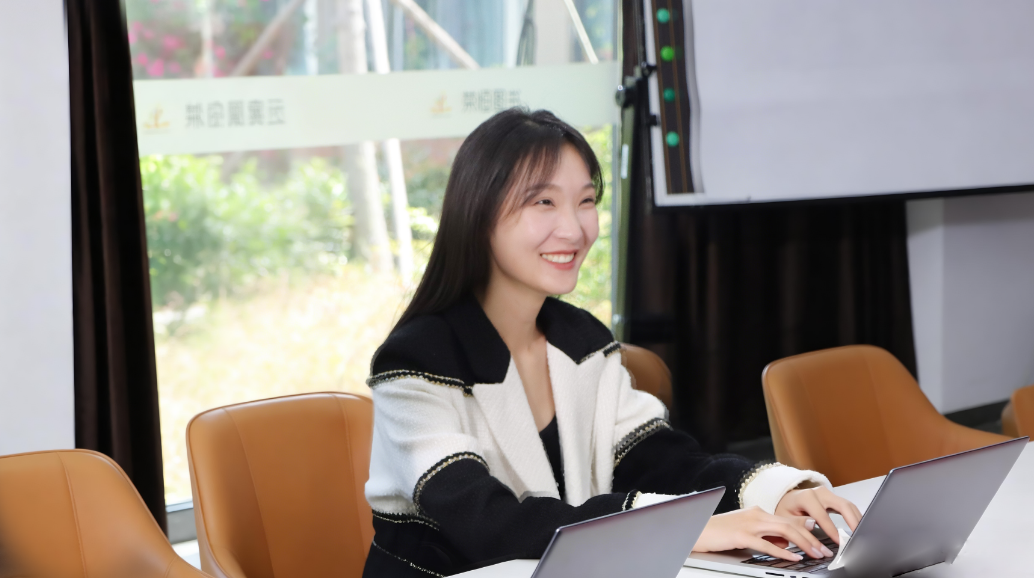 从内容出版到AI赋能:荣恒图书王婧雯谈智慧教育的“慢功夫”与“快变量”